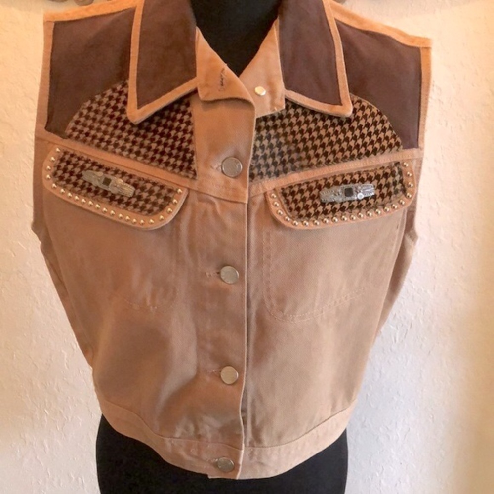 Cache Classic Jean Vest - Large - image 3